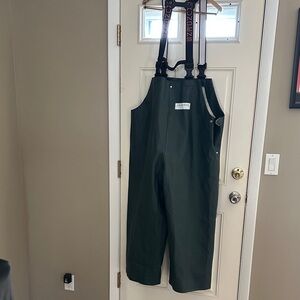 Grundens Men's Herkules Green Fishing Bib Pants with Adjustable Straps